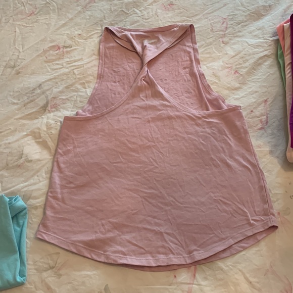 Under armour tank top - Picture 6 of 10